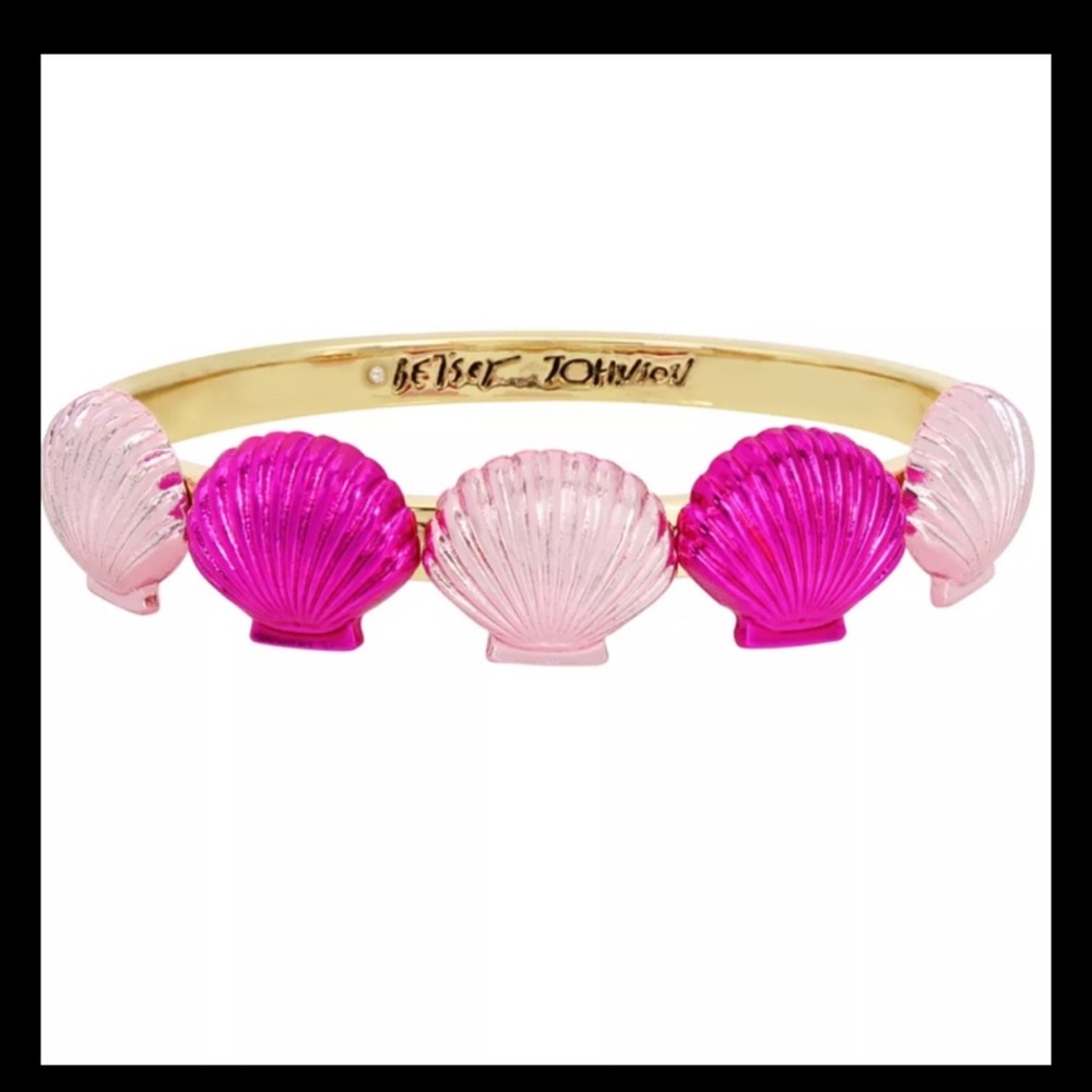 NWT Betsey Johnson Pink Metallic Seashell Bangle Bracelet